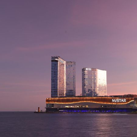 Fili Hotel At Nustar Cebu Exteriör bild
