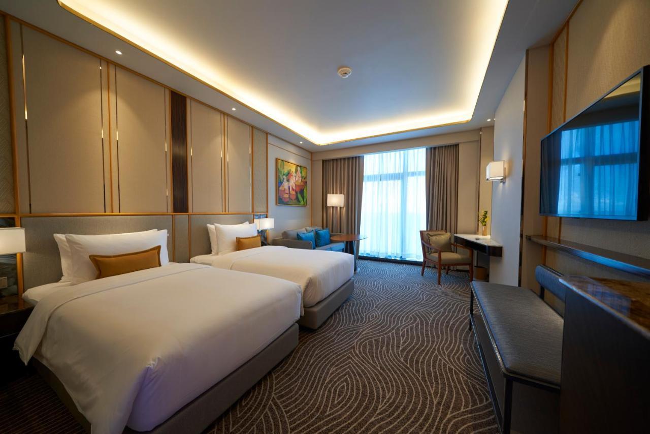 Fili Hotel At Nustar Cebu Exteriör bild