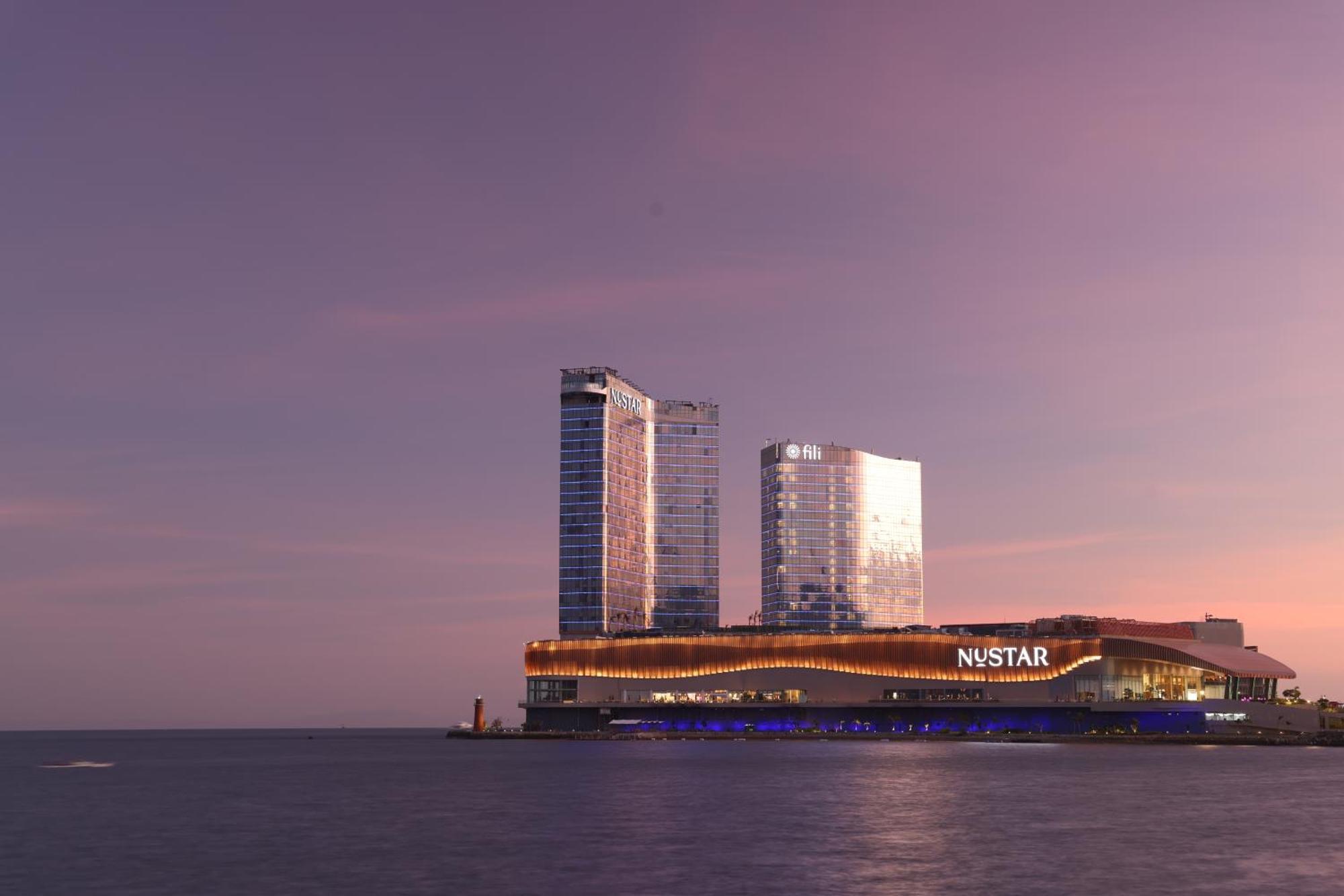Fili Hotel At Nustar Cebu Exteriör bild